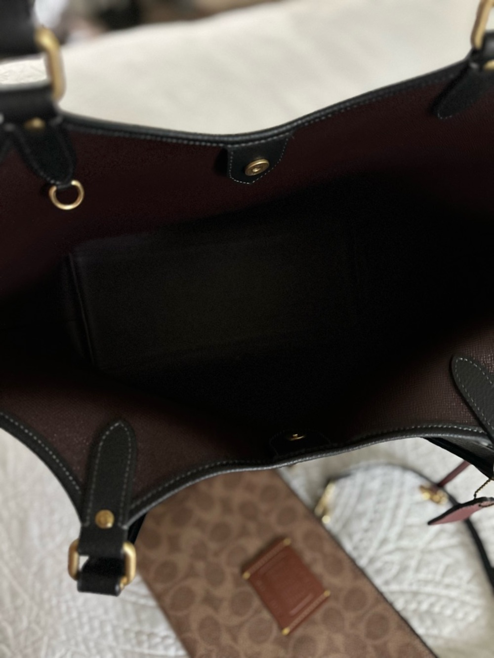 Coach Day Tote in Black with Brown Signature Canvas Wristlet - Picture 6 of 8